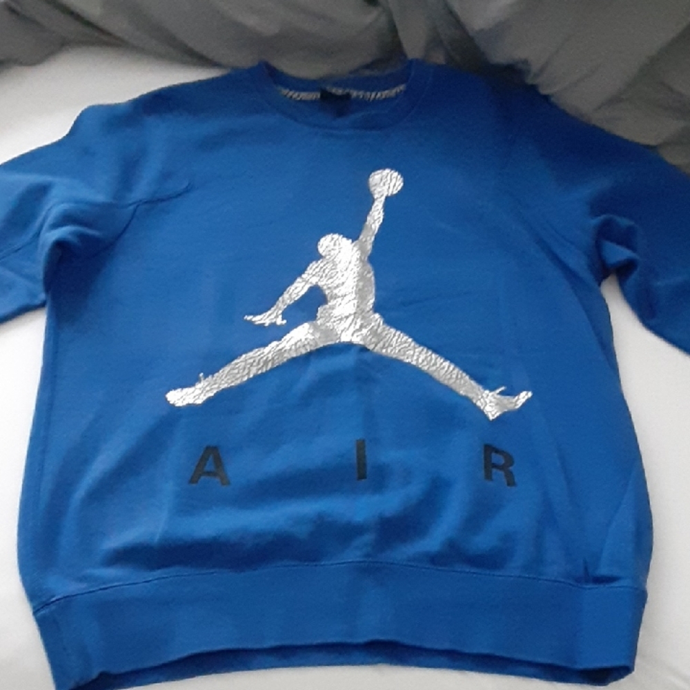 Jordan Sweater Worn Once 10/10 Still Brand New